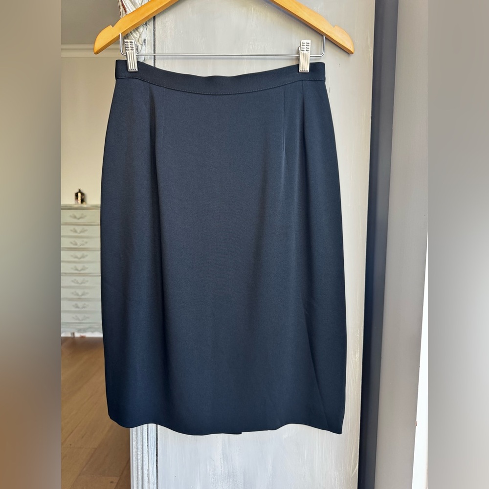 Giorgio Armani Le Collezioni Pencil Skirt Sz 10 Vintage Knee Length Glam Black